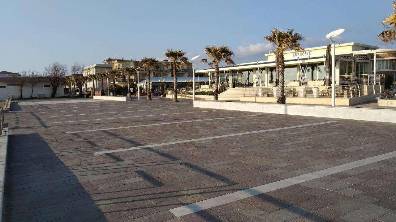 Dimora Beach Чечина Екстер'єр фото